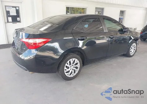 2017 Toyota Corolla Le z USA, uszkodzony, nr VIN 5YFBURHE2HP729538